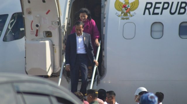 Presiden-Jokowi-tiba-di-Sumbawa