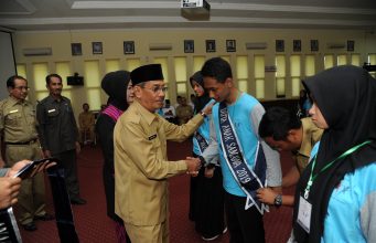 BUPATI SUMBAWA BICARA STUNTING, HAK ANAK DAN TAMAN LAYAK ANAK DI FORUM ANAK SAMAWA