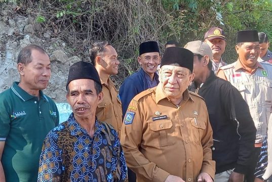 PEKERJAAN PEMBANGUNAN ALIH TERASE BERANG TERENG DI BUKA BUPATI
