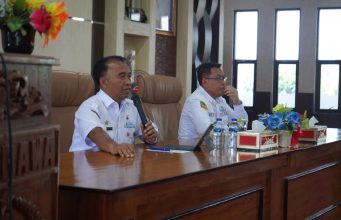 PASTIKAN RODA PEMERINTAHAN TERUS BERJALAN, PJS BUPATI SUMBAWA PIMPIN RAPAT KOORDINASI