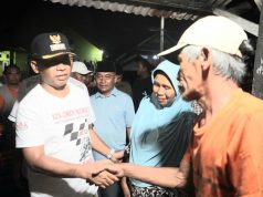 Pjs. BUPATI SUMBAWA KUNJUNGI WARGA TERKENA MUSIBAH KEBAKARAN DESA MOTONG UTAN