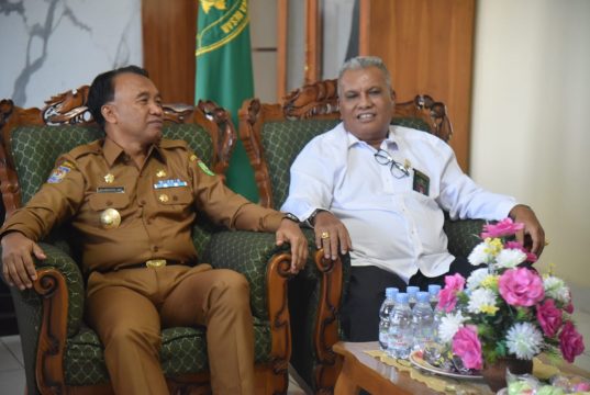 TINJAU KESIAPAN PILKADA, PJS BUPATI KUNJUNGI DUKCAPIL, KPU, PENGADILAN NEGERI SUMBAWA