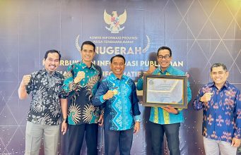 KABUPATEN SUMBAWA RAIH PREDIKAT INFORMATIF 2024