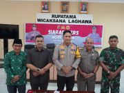 PERS CONFERENCE AKHIR TAHUN POLRES SUMBAWA, ASISTEN III : PEMERINTAH DAERAH AKAN TERUS MENDUKUNG PENEGAKAN HUKUM DI KABUPATEN SUMBAWA