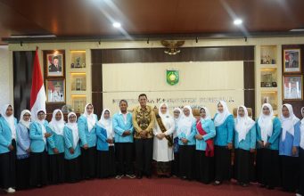 BUPATI : GURU-GURU PAUD BERPERAN PENTING BENTUK KARAKTER ANAK-ANAK DI KABUPATEN SUMBAWA