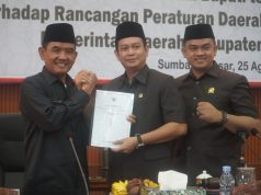 WABUP SAMPAIKAN TANGGAPAN BUPATI TERHADAP PANDANGAN UMUM FRAKSI-FRAKSI DPRD TERKAIT DUA RANPERDA