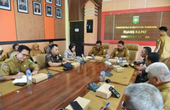 JAGA KONDUSIFITAS SELAMA NATAL DAN TAHUN BARU, BUPATI BUKA RAKOR PERSIAPAN NATAL DAN TAHUN BARU