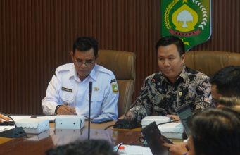 Kawal Listrik Masuk Desa Terpencil, Bupati Sumbawa Gerakkan Dukungan Lintas Perangkat Daerah
