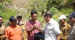 Wabup Ansori Turun Langsung Temui Korban Kebakaran Kerekeh, Pemkab Sumbawa Dorong Penanganan Cepat