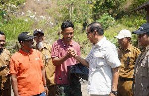 Wabup Ansori Turun Langsung Temui Korban Kebakaran Kerekeh, Pemkab Sumbawa Dorong Penanganan Cepat
